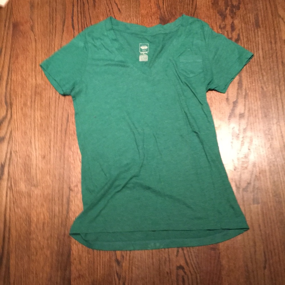 Womens green casual tee